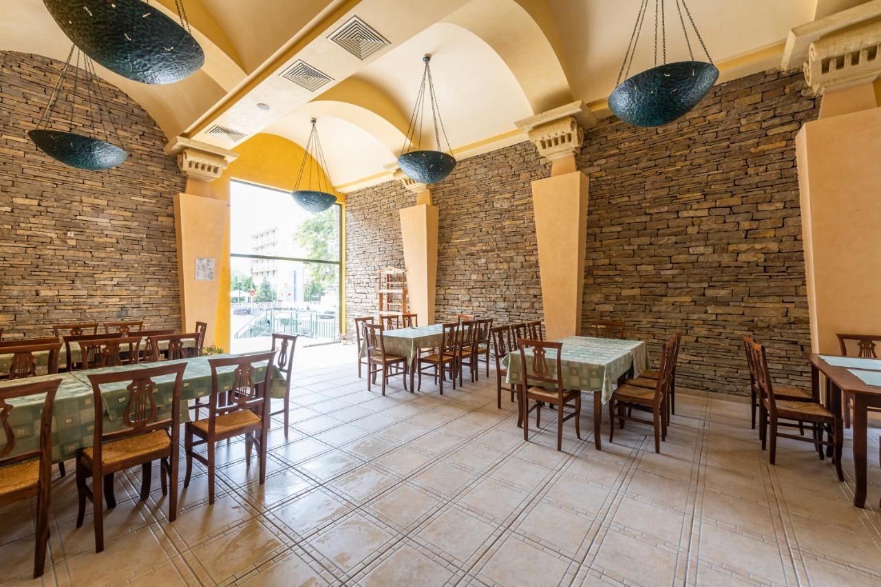 Nessebar Beach Hotel Slântsjev Brjag Eksteriør bilde